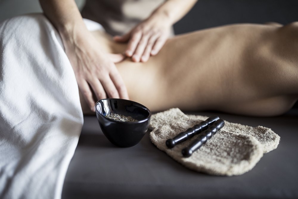 Erbe alpine e cosmetica naturale nei nostri trattamenti spa Erbe alpine e cosmetica naturale nei nostri trattamenti spa